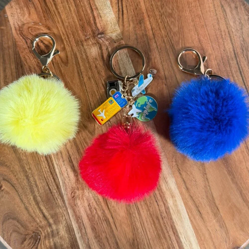 Southwest Airlines - Inspired Scarf & Bag Charm Set – Crew Bag Accessory - Picture 7 of 11